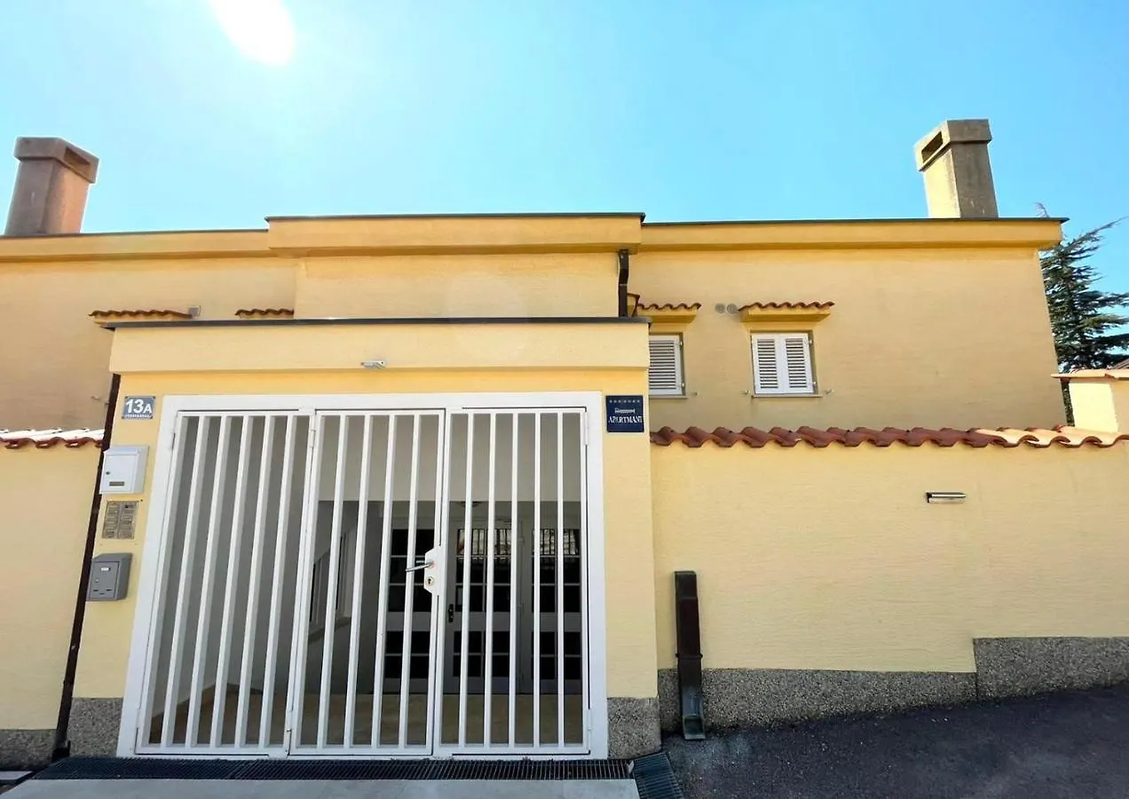 Apartman Rosi Apartment Dramalj 0*,  Croatia